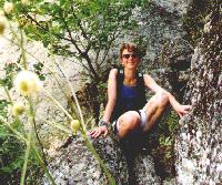 Catrin auf Kletterfelsen